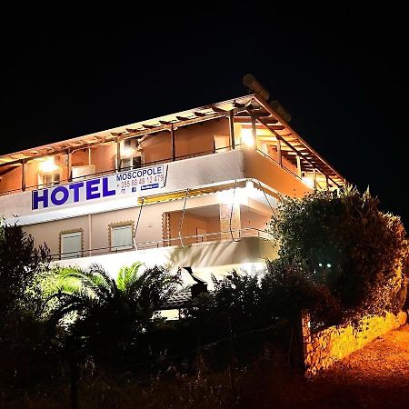 Hotel Moscopole Ксамил Экстерьер фото